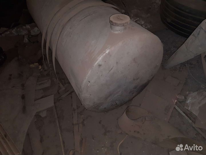 Топливный бак алюминиевый 650 литров