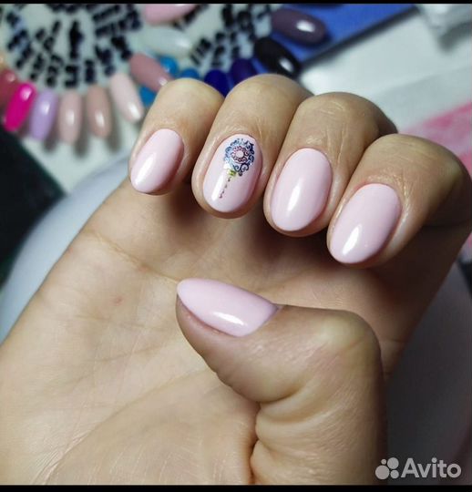 Маникюр и педикюр