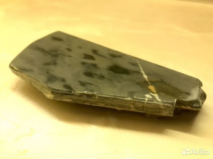 Японский натуральный камень Шобудани Карасу