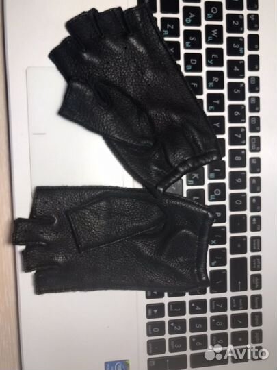 Перчатки, кожа