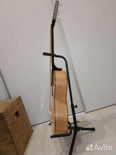 Акустическая гитара из массива полностью