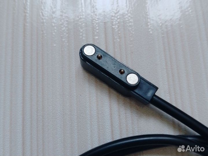 Магнитная зарядка для смарт часов