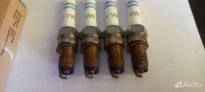 Комплект свечей (4шт) Bosch Vag 04e905612c