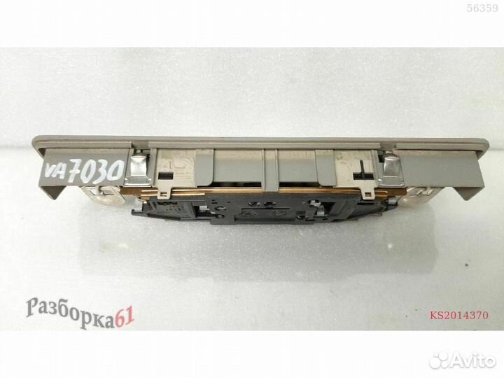 Плафон освещения audi A3 8P