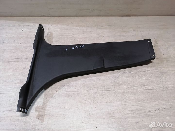 Обшивка средней стойки нижняя Ford Focus 3 Фокус 3