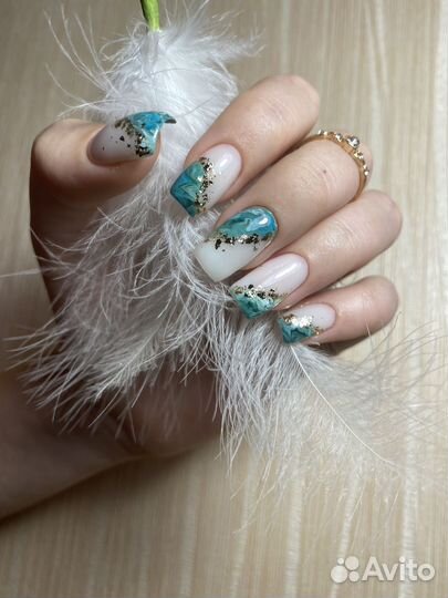 Модель на маникюр