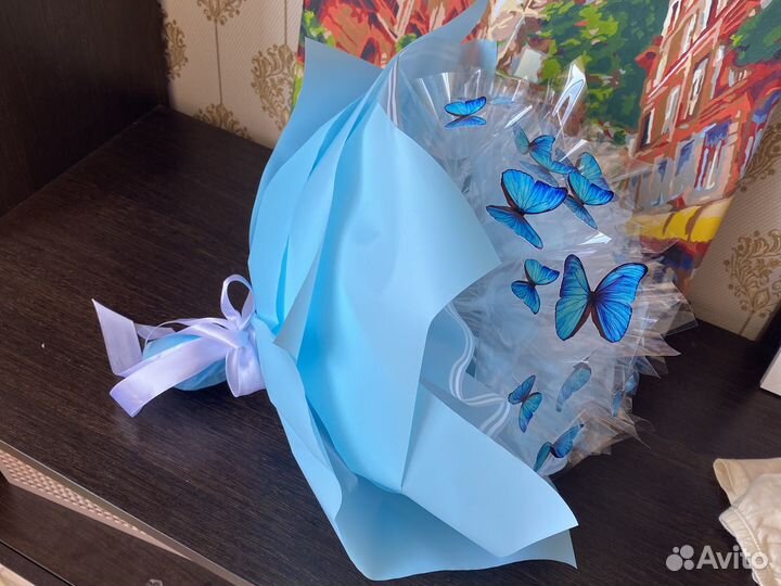 Букет из голубых бабочек