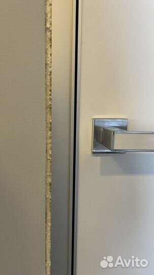 Дверь скрытого монтажа в наличии