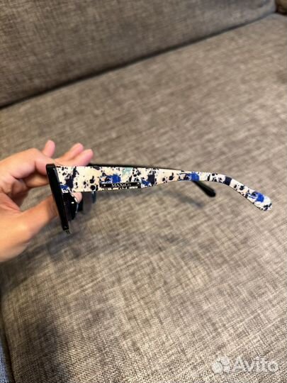 Солнцезащитные очки Max & Co