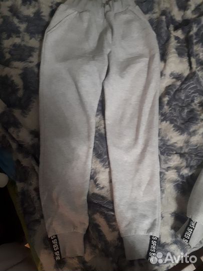 Спортивный костюм женский