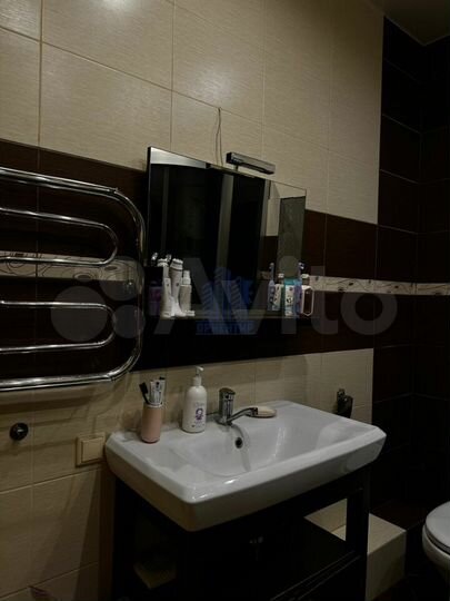 2-к. квартира, 76 м², 3/7 эт.