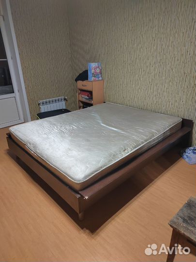 Спальный гарнитур бу