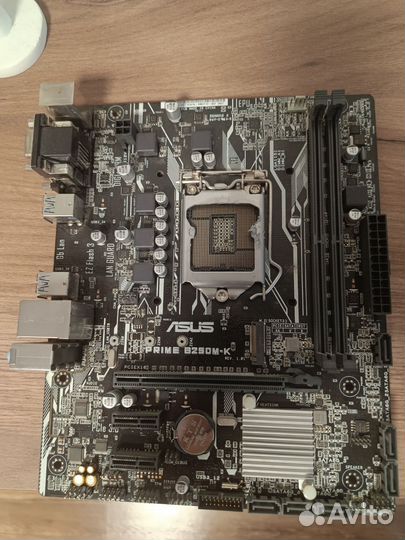 Материнская плата