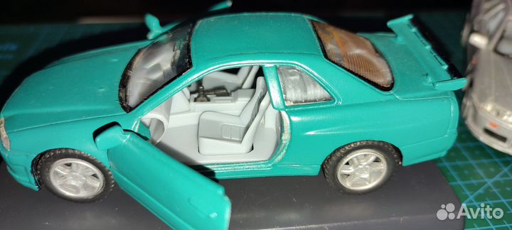 Kinsmart Nissan skyline gtr r34