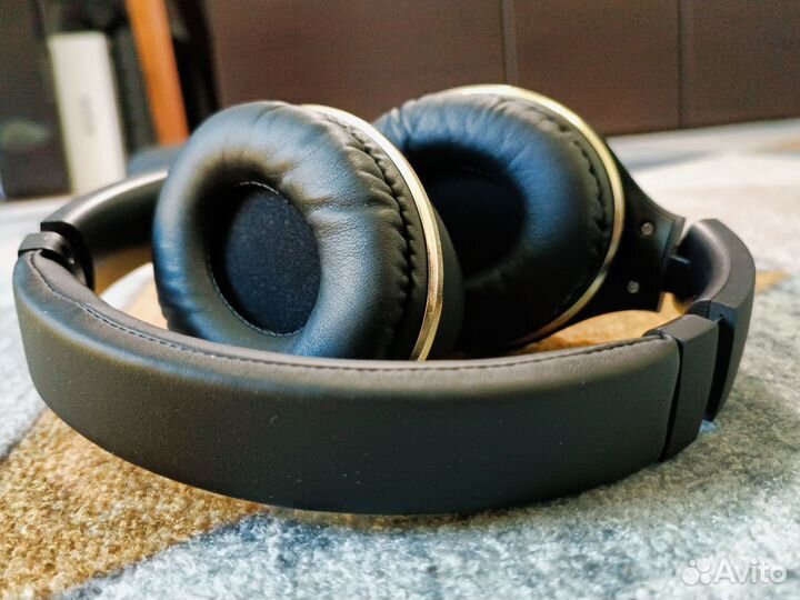 Беспроводные наушники JBL 860