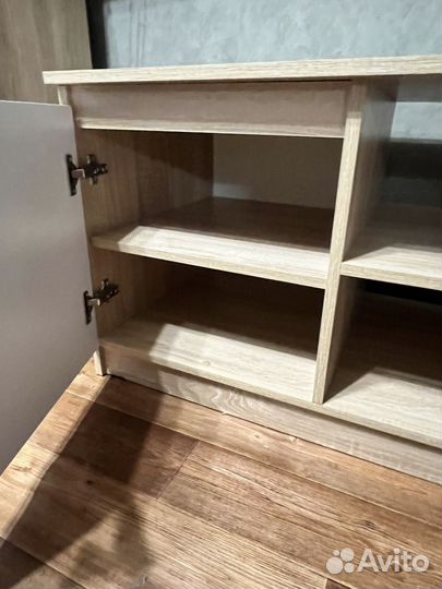 Тумба под телевизор
