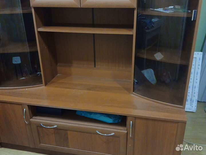 Стенка в гостиную бу