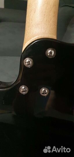 Бас гитара Greg Bennett