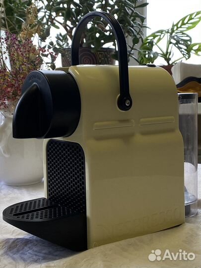 Кофемашина nespresso