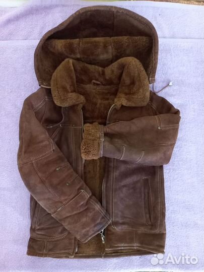 Продам дублёнку натуральную, 110 см, на 5 лет