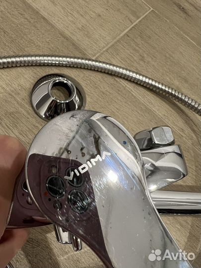 Смеситель для ванны vidima