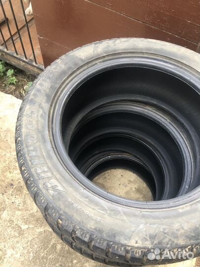 Bridgestone Ice Cruiser 7000 215/55 R16 93T