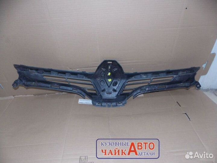 Решетка радиатора Renault Megane 3