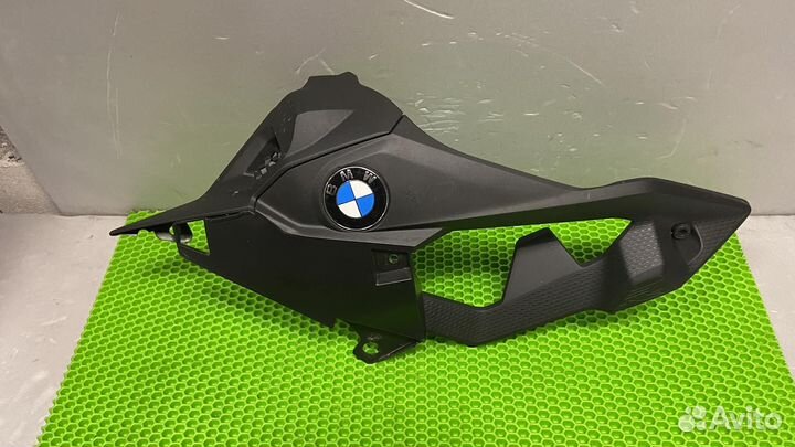 Держатель эмблемы Л BMW