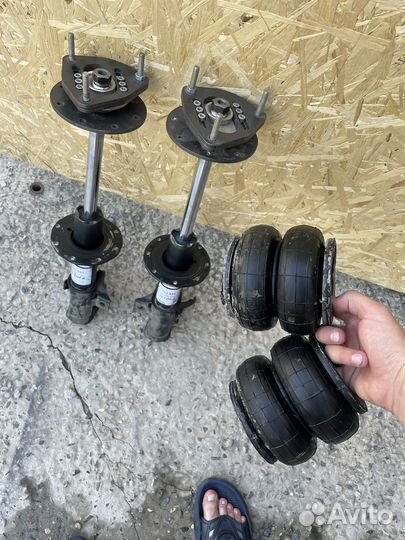 Амортизаторы под пневму Honda Civic 4d 5d 8gen