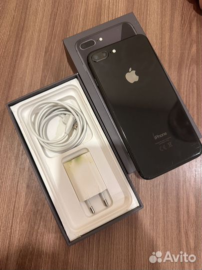 iPhone 8 Plus, 64 ГБ