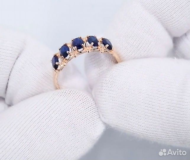 Золотое кольцо 585 пробы с корундами, новое