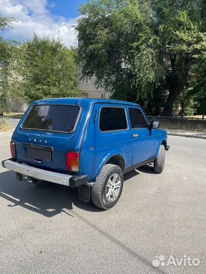 LADA 4x4 (Нива) 1.7 МТ, 2009, 150 000 км