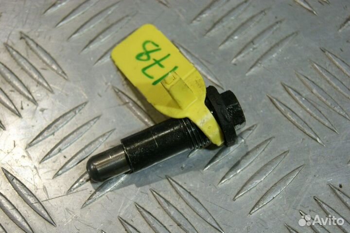 Болт Kawasaki GPZ400R