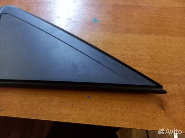 Угловая накладка стекла двери задняя правая