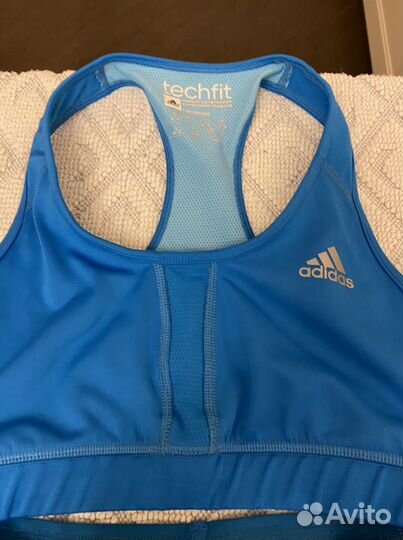 Одежда для спорта на девочку 12/14 лет