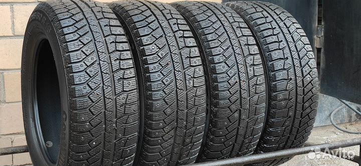 Continental ContiWinterViking 2 215/60 R16 99T