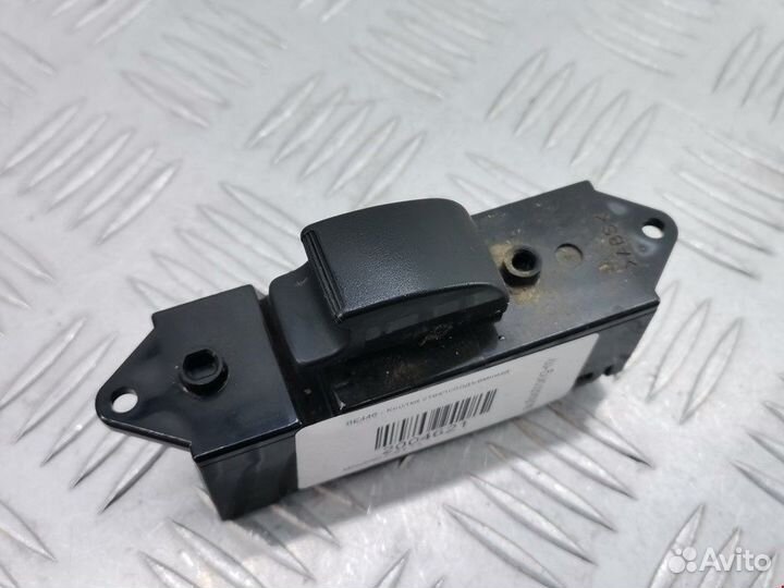 Кнопка стеклоподъемника Mitsubishi Colt 6