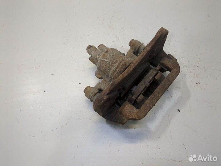 Суппорт Subaru Legacy (B12), 2003