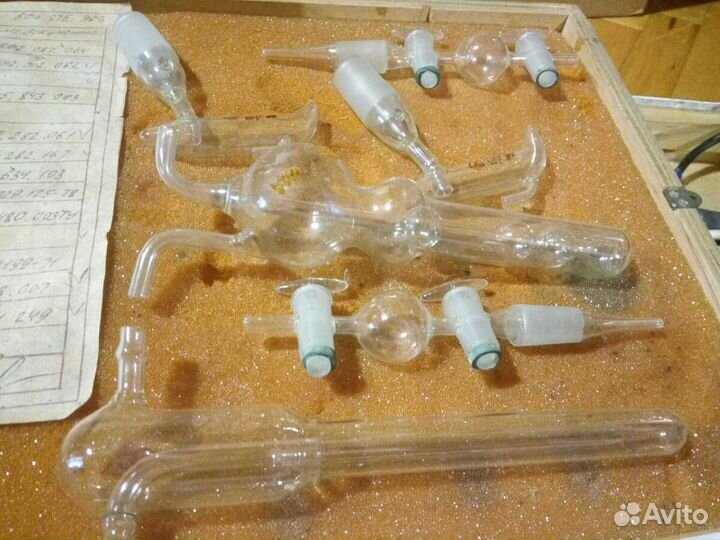 Пипетки,колбы