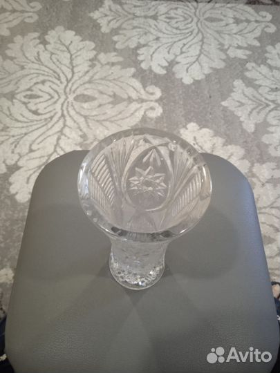 Хрустальная ваза