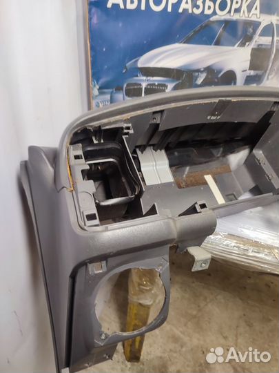 Торпедо Mitsubishi Pajero Sport