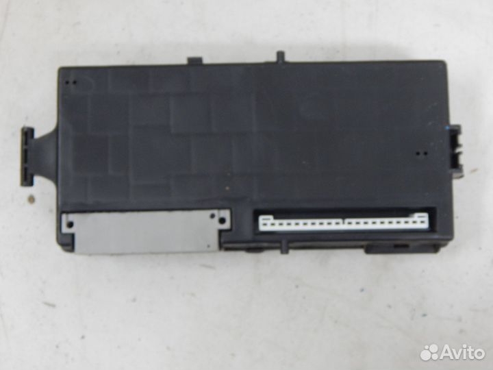 Блок предохранителей салонный Mitsubishi Galant 8