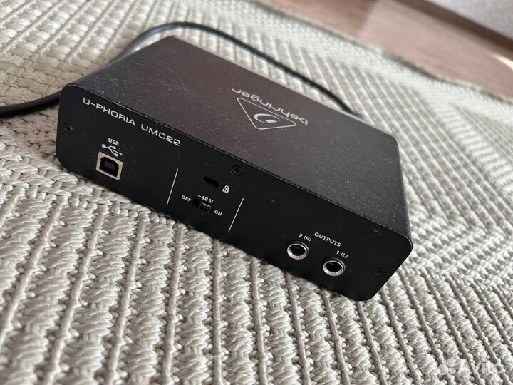 Студийный микрофон и звуковая карта