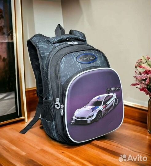 Портфель школьный новый