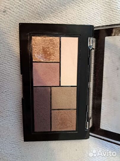 Карандаш для бровей и тени для век