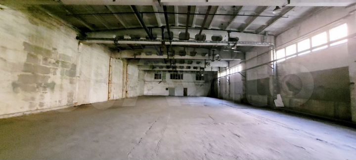 Склад c кран-балкой, 1500 м²