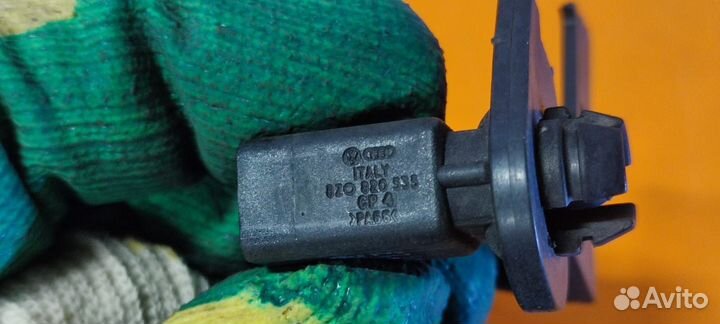 Датчик температуры наружного воздуха 8Z0820533