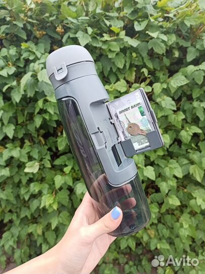 Бутылка для воды спортивная