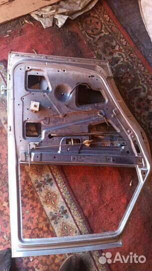 Задняя левая дверь приора