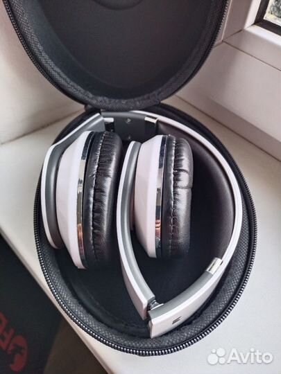 Наушники Beats by Dr. Dre Monster белые